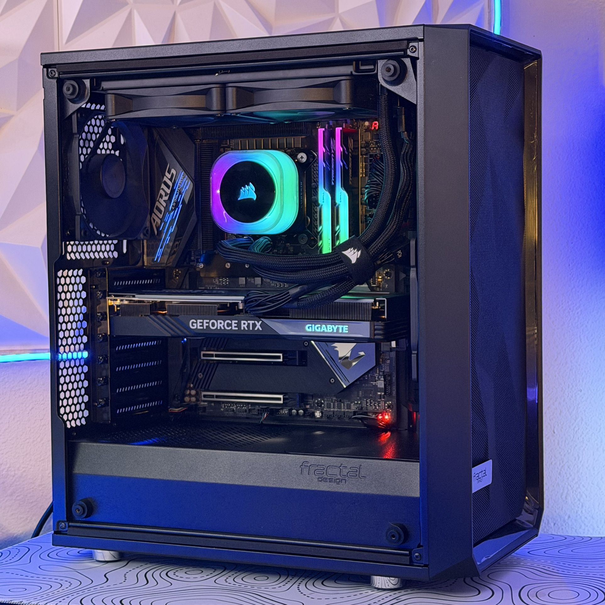 Custom Built Liquid Cooled RGB Gaming PC Computer Fractal RTX 4060 Intel i7