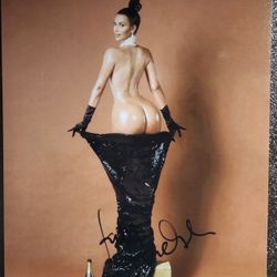 JSA COA KIM KARDASHIAN SIGNED 8x10 PHOTO