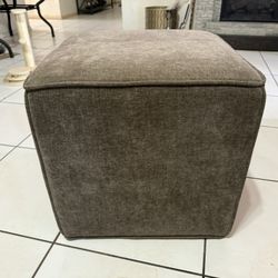 Upholstered Cube And Ottoman 