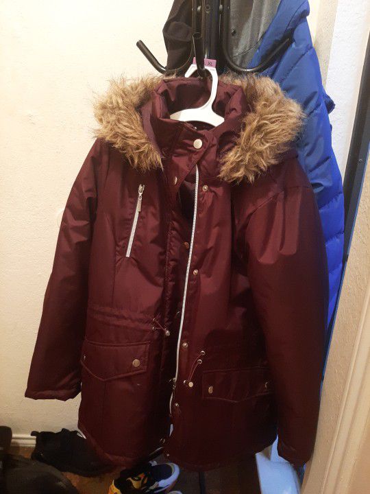 Long Quited Parka Coat With Fur Trimmed Hood