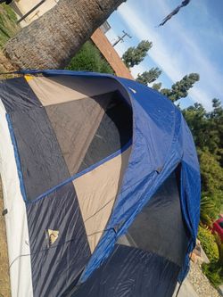 Camping tent