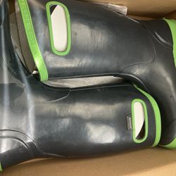 Bogs Size 6Green Skipper Solid Waterproof Rain Boots 