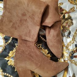$27.! Thigh High Suede Boots, (Size 8).