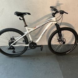 BICYCLE SPECIALIZED 21 SPEED SIZE 26 BRAND NEW 