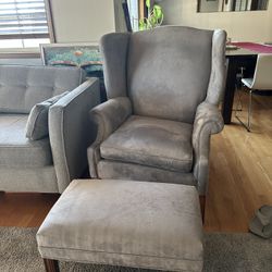 Chair With Ottoman