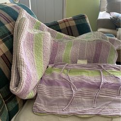 Girls Twin Lavender Color Quilt Set with  A Pillow Sham