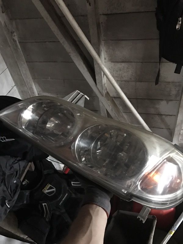 2001 Infiniti i30 headlights