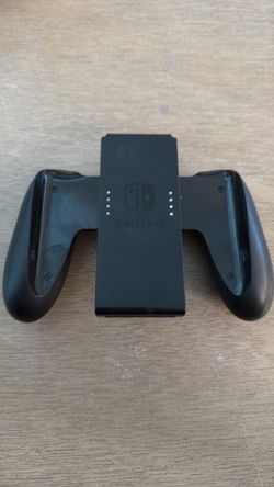 Fully functioning Joy-Con grip