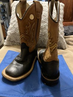 Size 12 Kids Boots $30