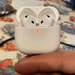 AirPods 4 ANC