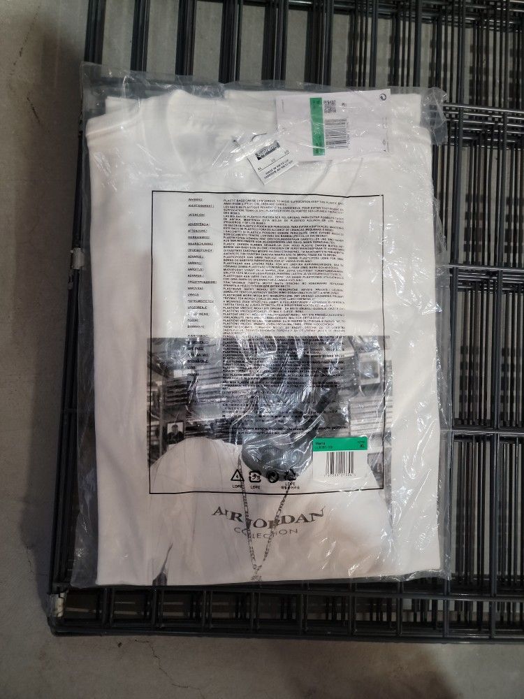 Supreme Jordan Biggie Shirt