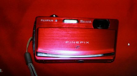 Fine pix Z 14MP touch screen