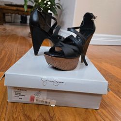 Jessica Simpson Gorgeus black dream Nappa 6M