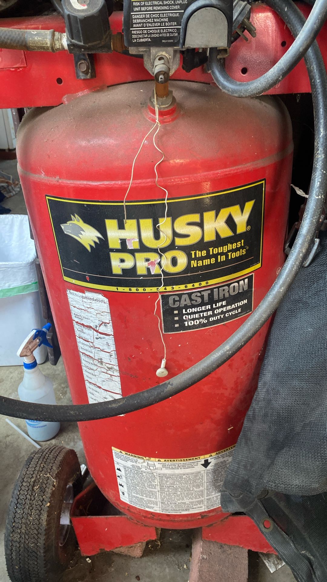 Husky 26 Gallon Air Compresor Great Conditions