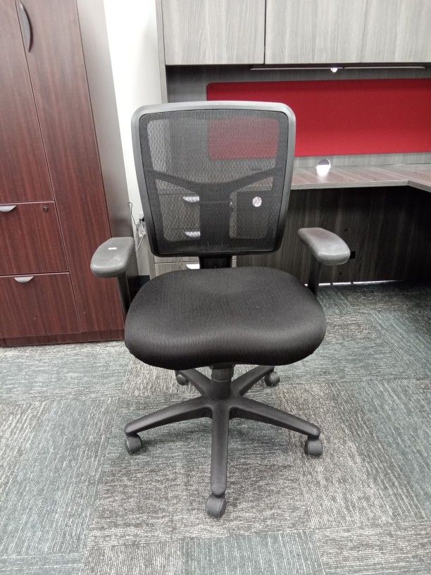 Used - CoolMesh Multi Function Task Chair