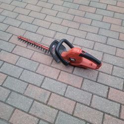 Black & Decker Bush Trimmer