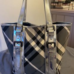 Burberry bag 