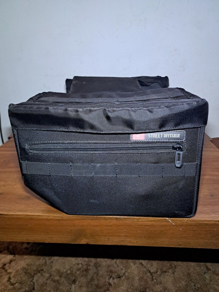 Viking Bags 27L Throw Over Saddlebags For Harley Street Bob Softails