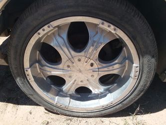 245 45 20 good set of four 20"rims & 4 tires