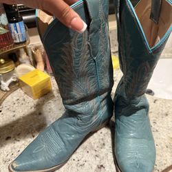 Real Women’s Boots 