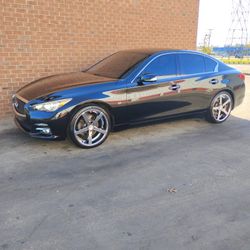 AWD Infiniti Q50 2015