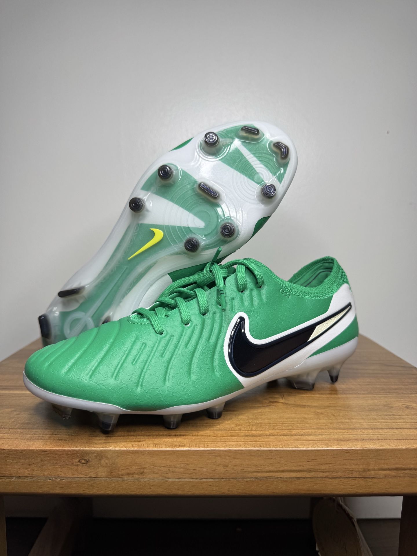 Nike Tiempo Legend 10 Elite FG Green Soccer Cleats(Men’s 4.5/ Women’s 6)