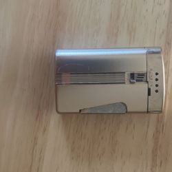 1960s Ronson Gold Lighter 
