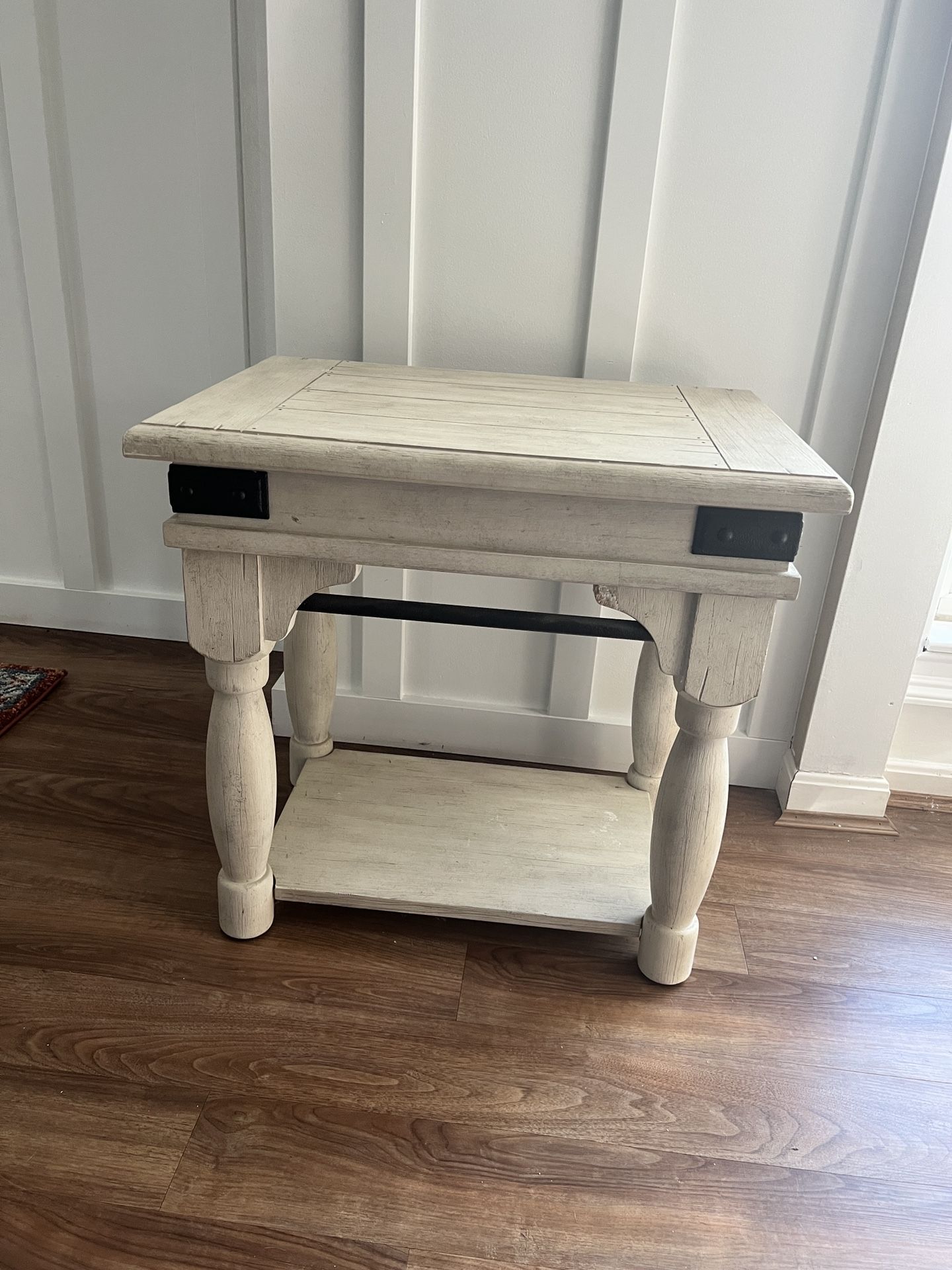 End table