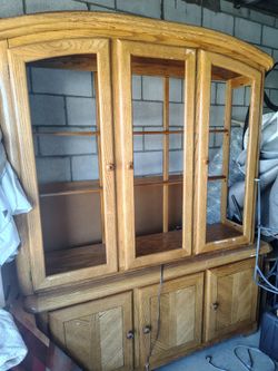 Hutch cabinet