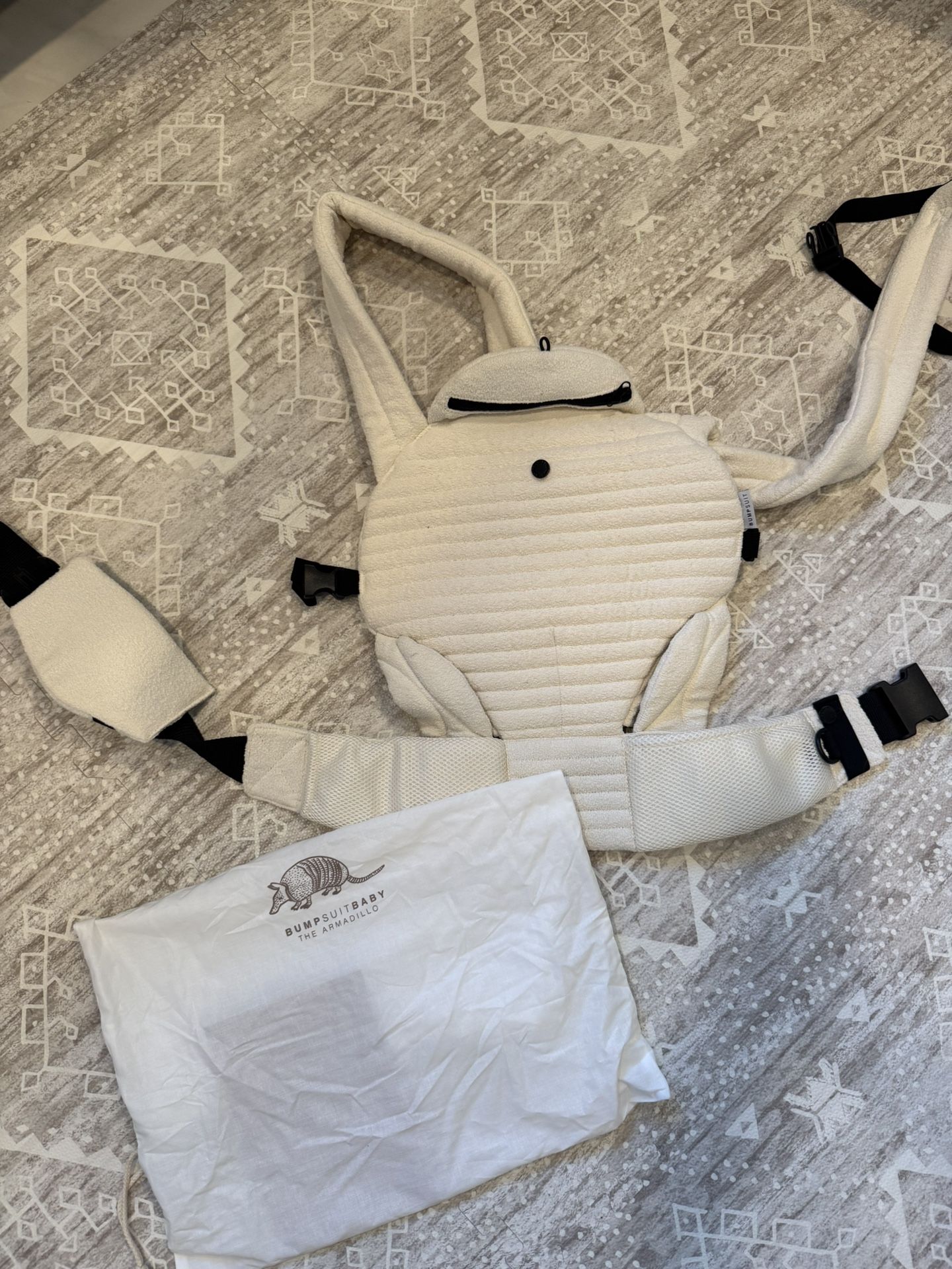 Bumpsuit Armadillo Baby Carrier In Cloud