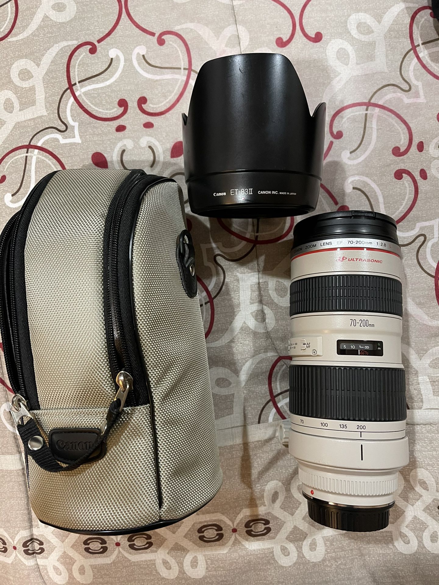 Canon 70-200mm EF 2.8 Lens