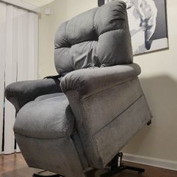 Golden Technologies Maxi-comforter Power Lift Reclining Chair 