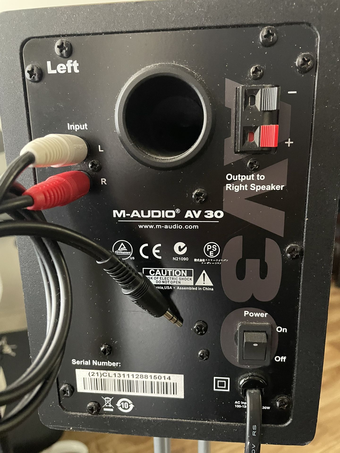 M-Audio AV 30  Powerd Monitor Speaker