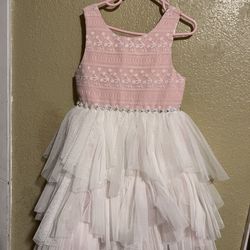 Vestido de niña de fiestas talla seis usado una vez para una fiesta