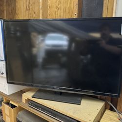 Toshiba TV Television 40inch