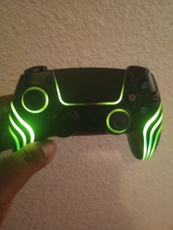 New PS4 controller with led lights