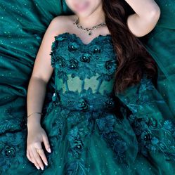 15 Dress For Sale!/ Vestido De Venta. Flores Incluidas/Flowers Included!