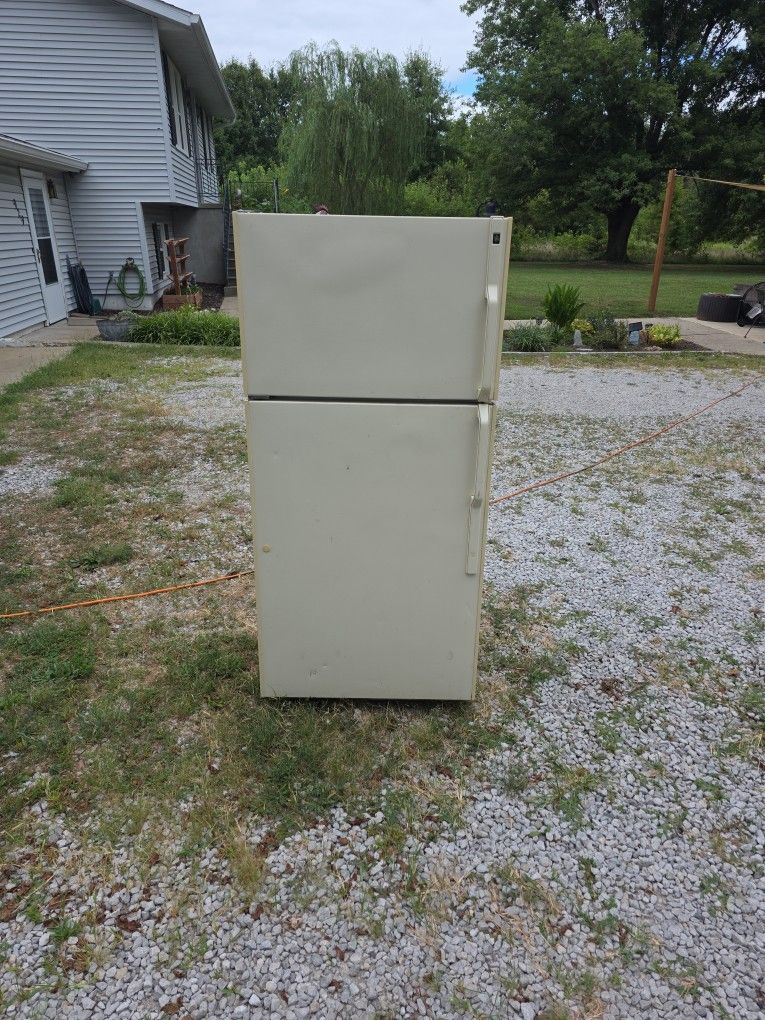 G e refrigerator