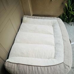 Kirkland Signature Rectangular Bolster 46" x 36" Pet Bed