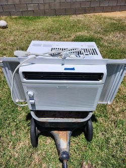 Window Air Conditioner  (bedroom) like new