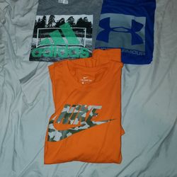 3 XL t shirts 