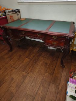 Antique-Style Mahogany Writing Desk with Leather Top