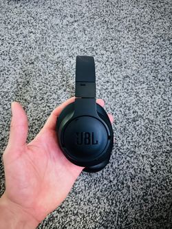JBL Over-Ear Wireless Headphones Black