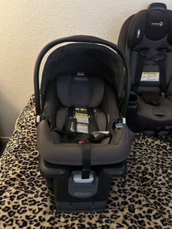 Infant Car seat