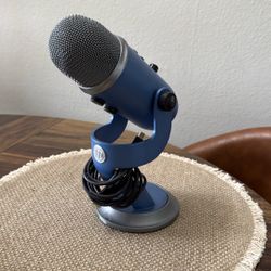Blue Yeti USB Microphone - Midnight Blue - Used 