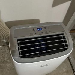 Portable Air Conditioner - Black and Decker 3 in 1,  12,000 BTU
