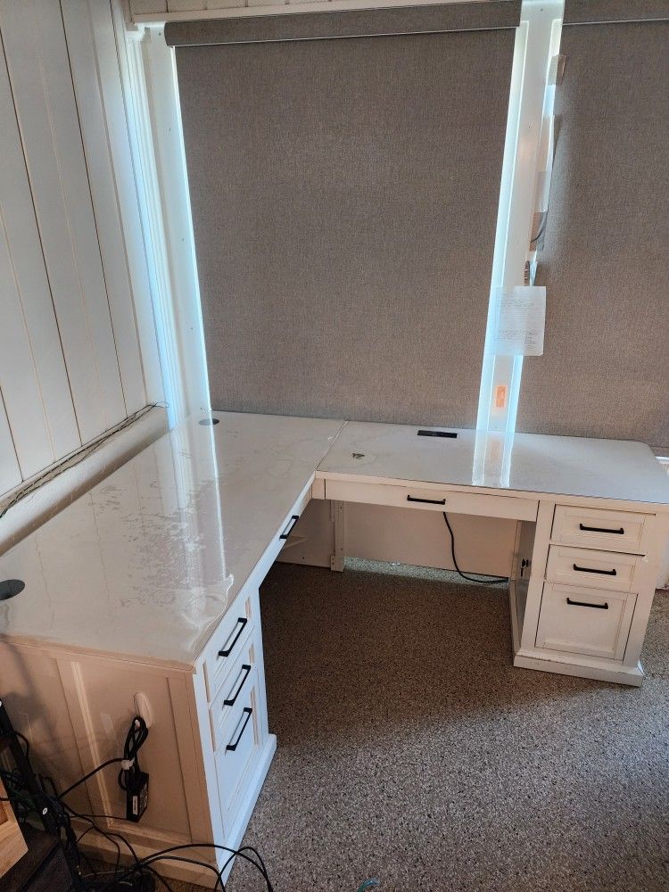 L Shaped Desk