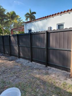 Backyard Fencing & Privacy Fence Installation