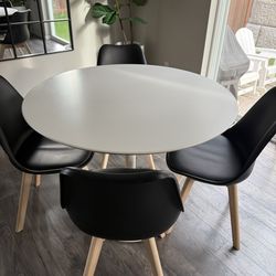 Modern White Table and Black Wooden Chairs Dining Kitchen Set