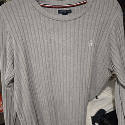 Tommy Hilfiger size large